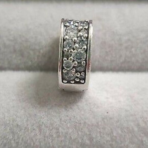 Pandora Clear Pave Heart Clip ONLY 4 in Stock - Picture 2 of 3